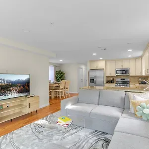 Apartment Cozy 3br Apt With Easy Access To Nyc And Seton Hall, Newark